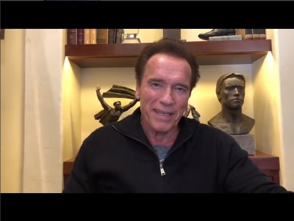 Jobban van, de még nem tökéletes a szívműtéten átesett Schwarzenegger állapota – videó