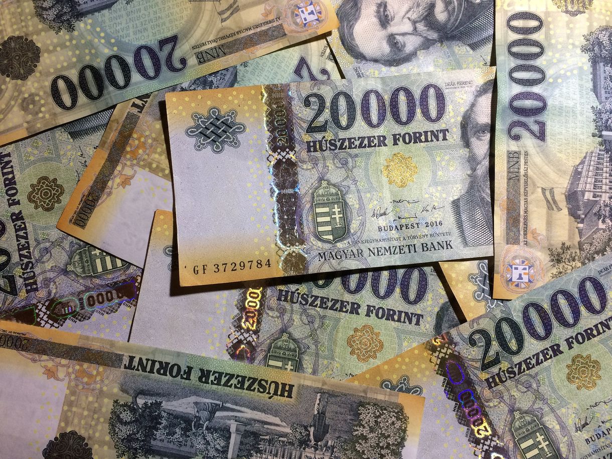 Valaki nyert 1,3 milliárdot a lottón