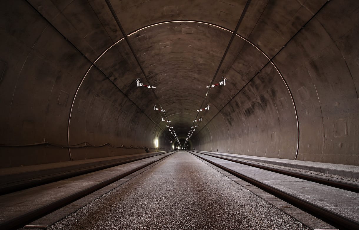 Kínának van egy titkos alagútja, amiben több ezer km/órával süvíthet a szél