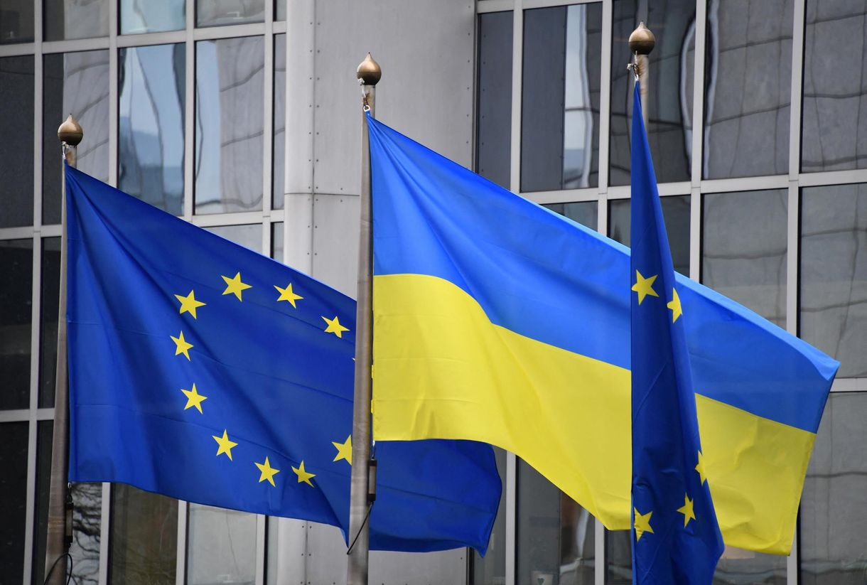 Az európaiak nagy többsége továbbra is helyesli az Ukrajnát támogató intézkedéseket