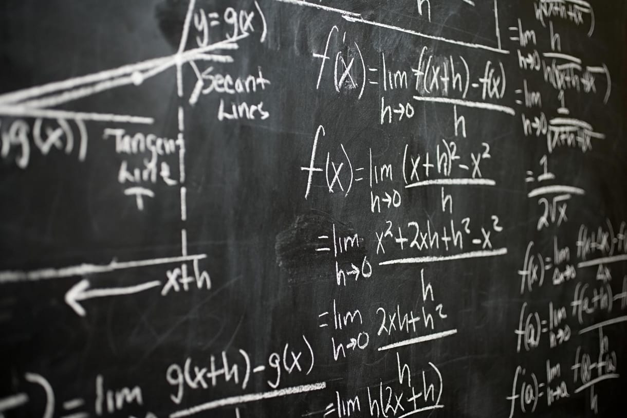 Erdős László matematikus kapta az idei Schrödinger-díjat