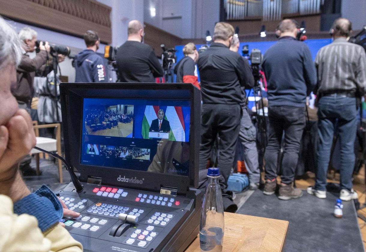 Miért vált nemzetbiztonsági kockázattá egy magyar fotós, aki csak a munkáját végzi?