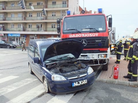 Tűzoltóautó karambolozott Zalagerszegen – fotó 