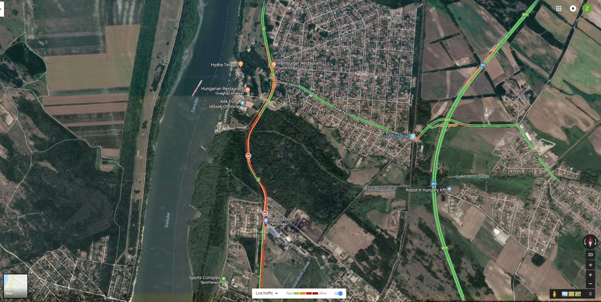 Lezárták a 2-es utat Sződligetnél, nagy a dugó