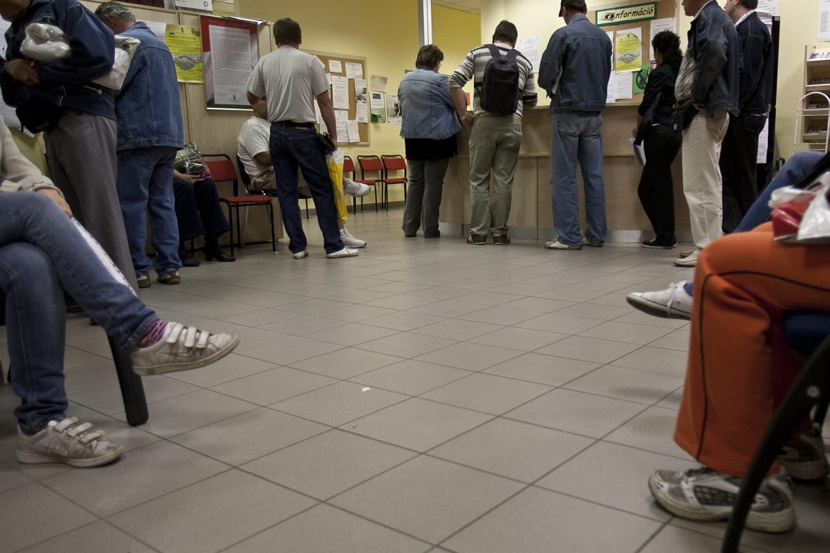 Fordulat: a lengyelek leelőztek minket pesszimizmusban