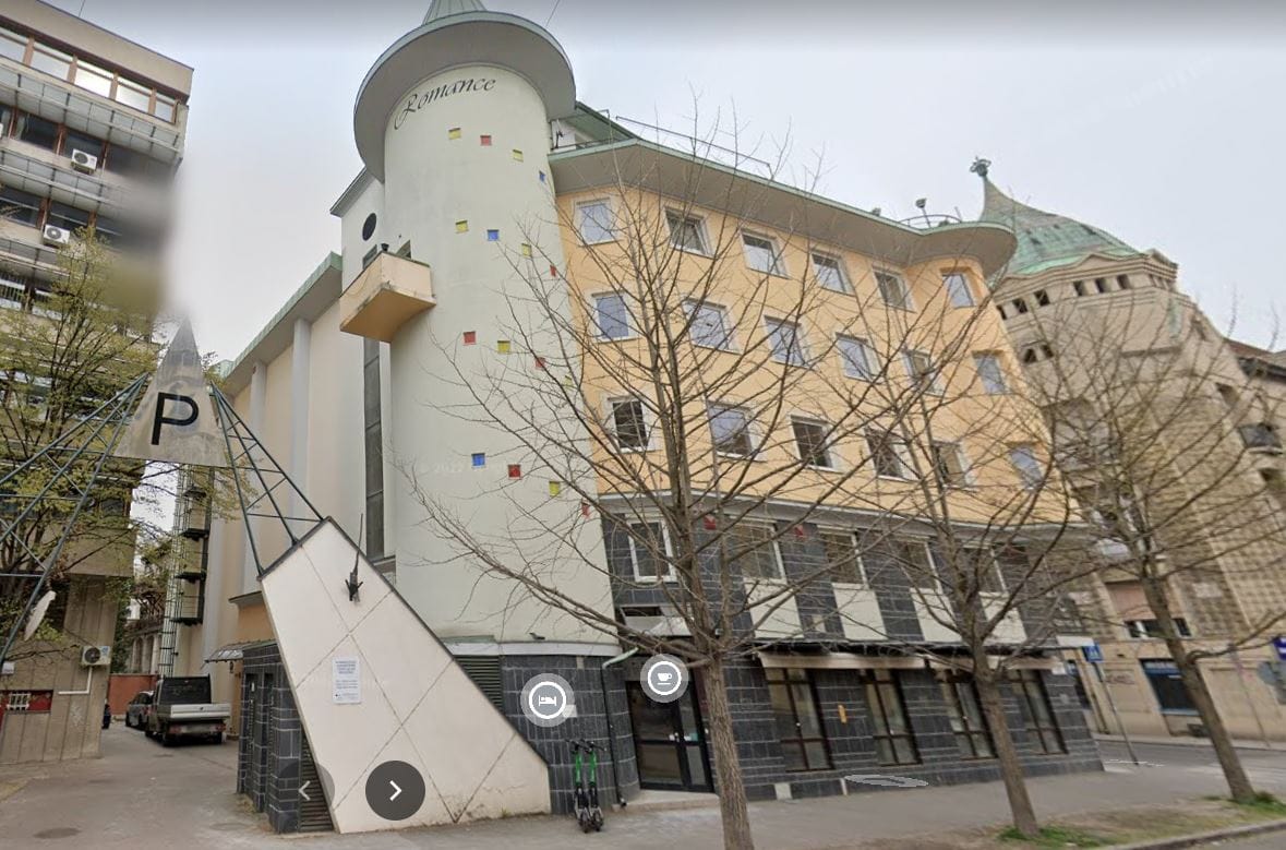 Egymilliárdot költöttek már rá, de üresen áll a kocsiliftes parkolóház Szegeden
