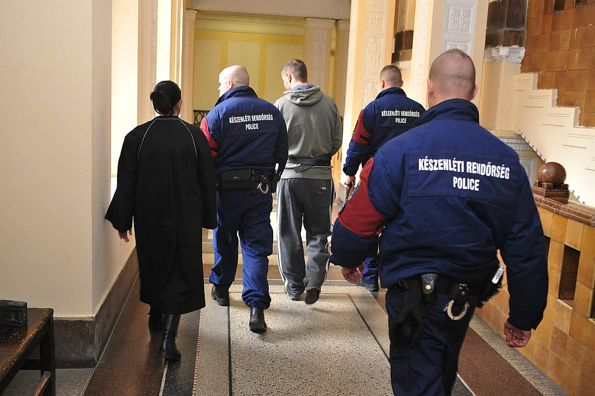 Előzetesbe került a dílerkedéssel gyanúsított tűzoltó - fotó