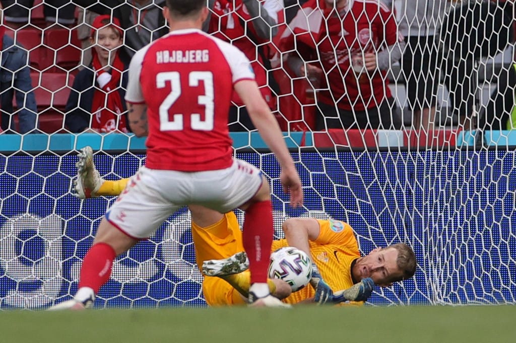 Finnország nyert, de kit érdekel, amikor Eriksen túlélte