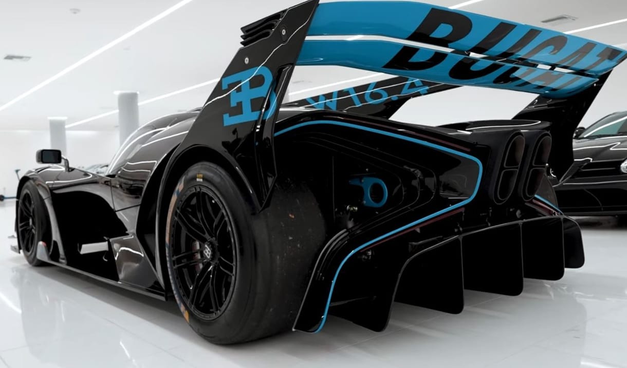 58 kilométerenként kér új abroncsokat a Bugatti Bolide és egy szett közel 3 millió forint