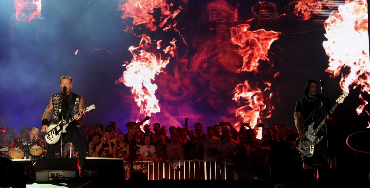 250 ezer dollárral segíti a Metallica a kaliforniai erdőtüzek károsultjait