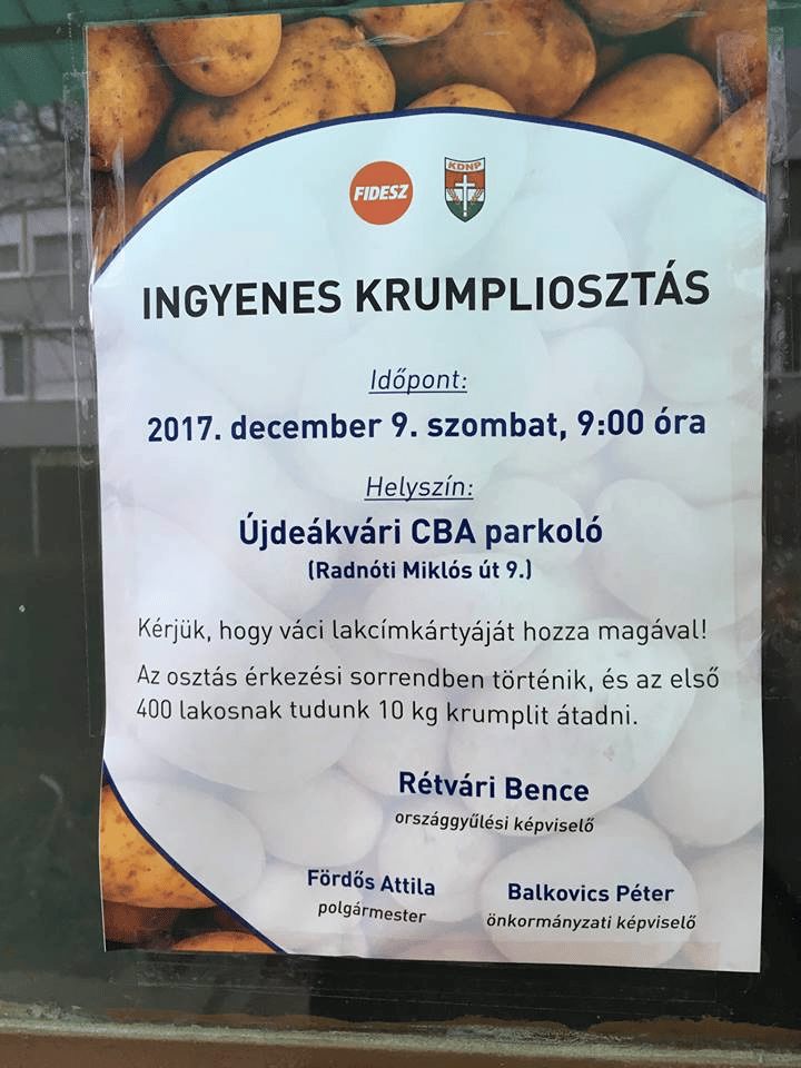Ingyenkrumplit oszt Rétvári Bence