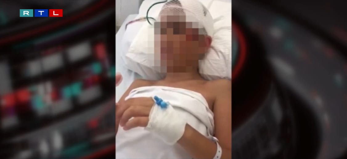 Tolató autó ütött el többször is Kisvárdán egy 8 éves kisfiút