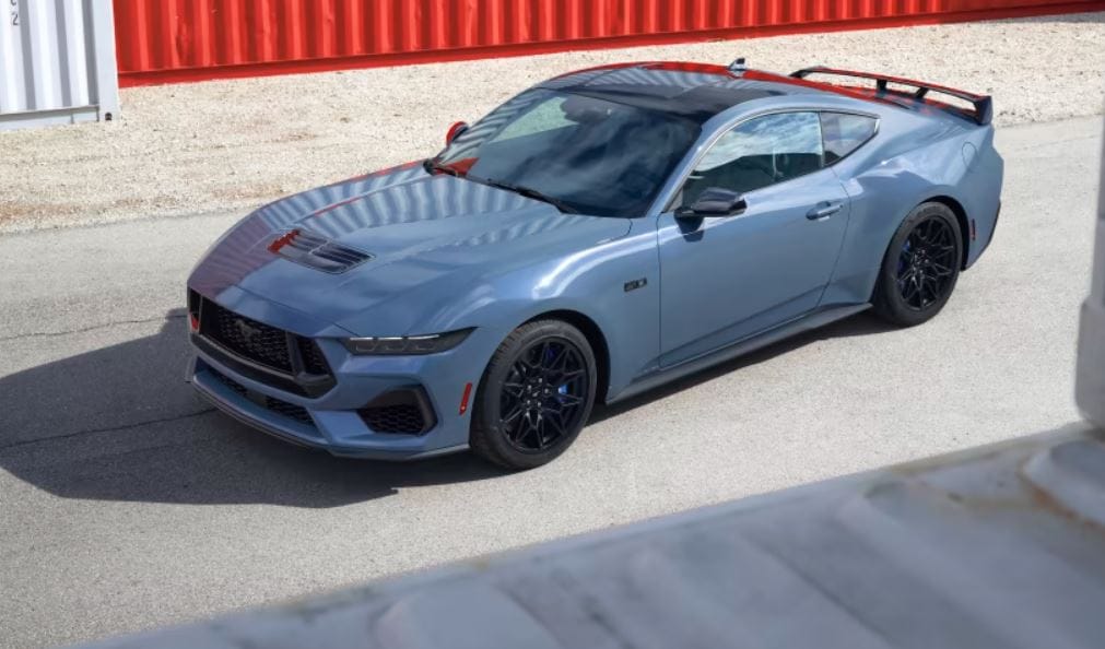 Tíz éve a Mustang a legnépszerűbb sportkocsi