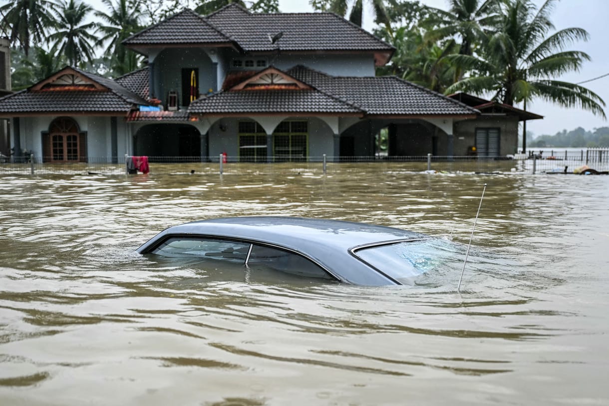 Képeken a Malajzián és Thaiföldön végigsöprő hatalmas árvíz