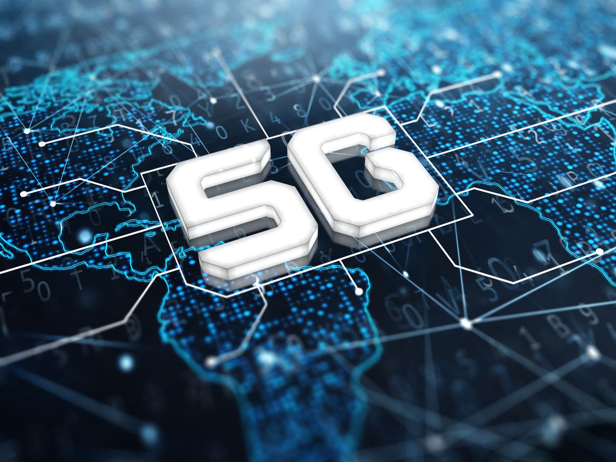 Katonai 5G-t fejlesztett Kína, drónok az antennái, és egyszerre 10 000 robotot tud kiszolgálni