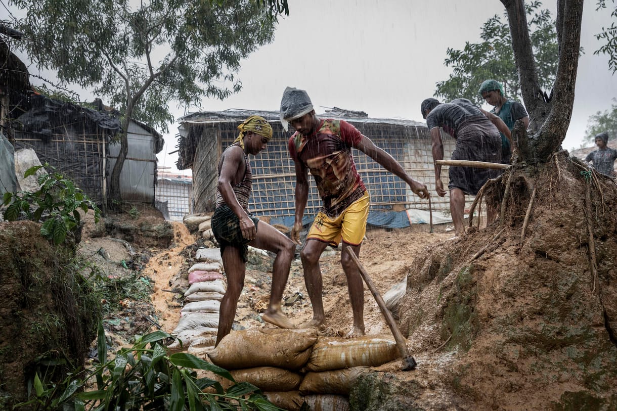 Két év, 10 ezer halott, de felelősségre vonás nincs a rohingya népirtás ügyében