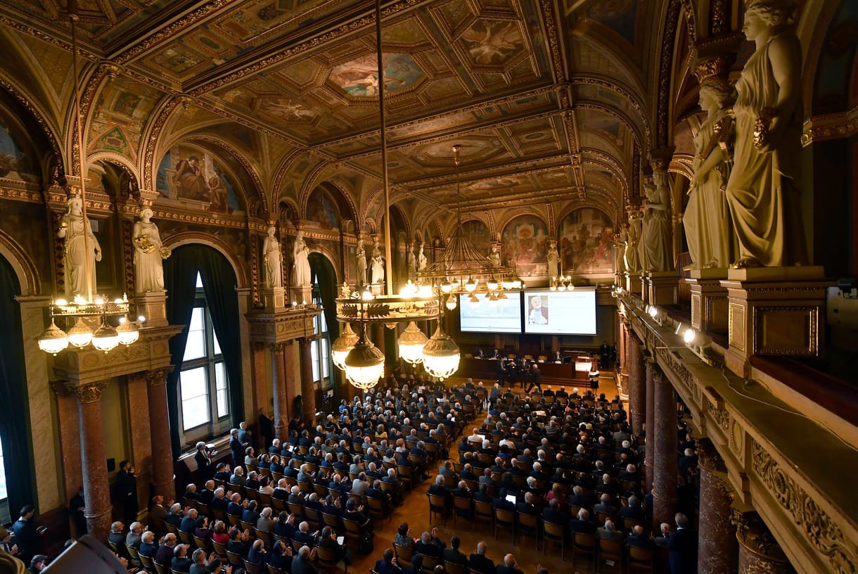 Éles állásfoglalásban reagált a fajokat emlegető Orbán-beszédre a Magyar Tudományos Akadémia
