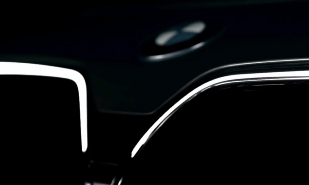 Akár 740 lóerős is lehet a BMW i7 villanyautó