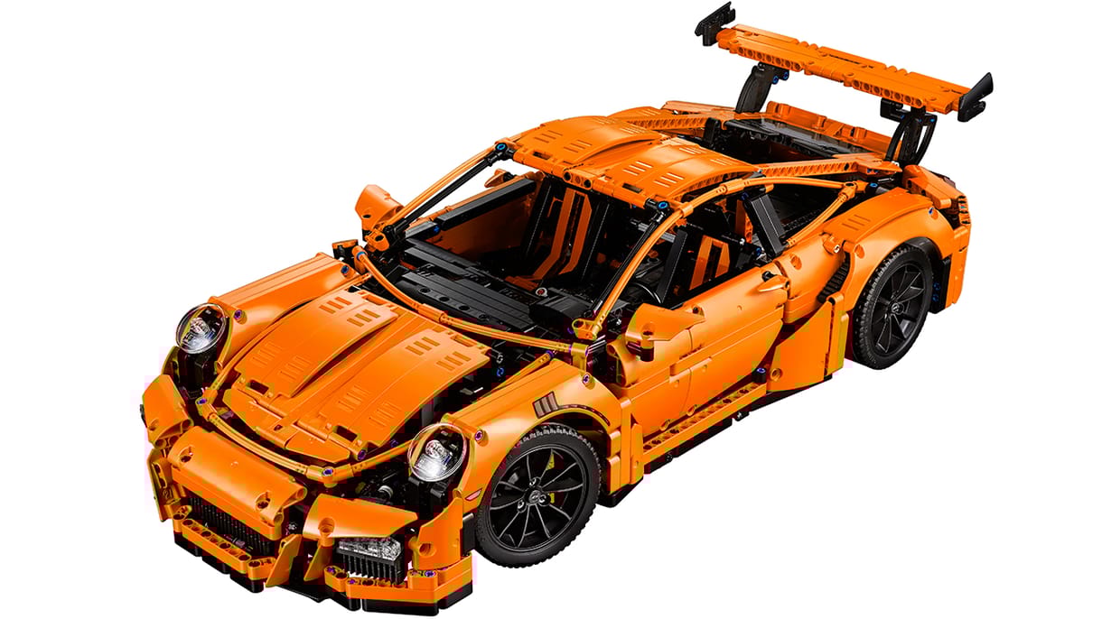 2700+ darabból kell összerakni a Lego Porschét
