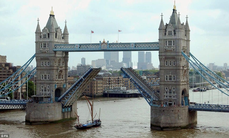 Műemléki védettséget kap a Lloyds központja Londonban