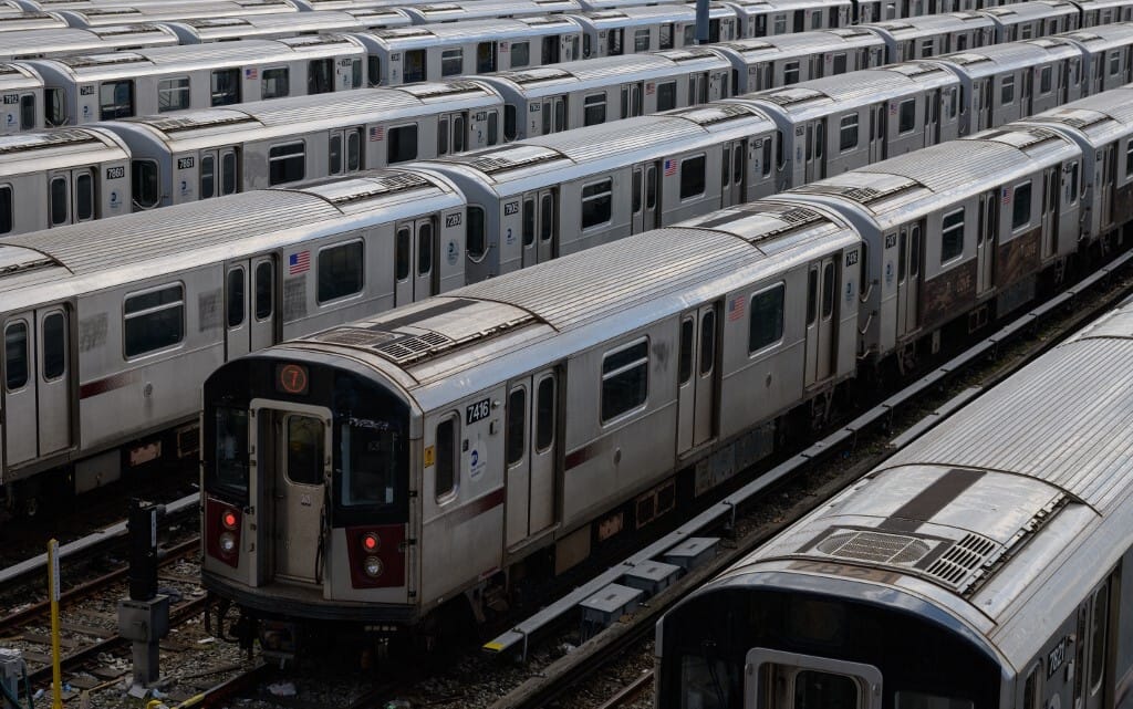 Elkötött egy egész metrószerelvényt egy tinédzser New Yorkban