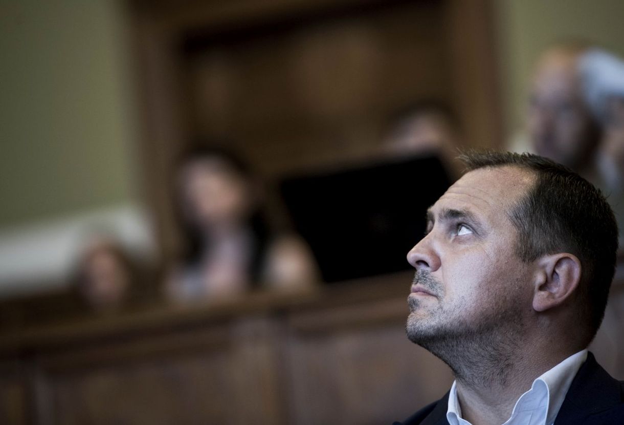 24.hu: Kijöhetett a börtönből Mengyi Roland, a Fidesz korábbi országgyűlési képviselője