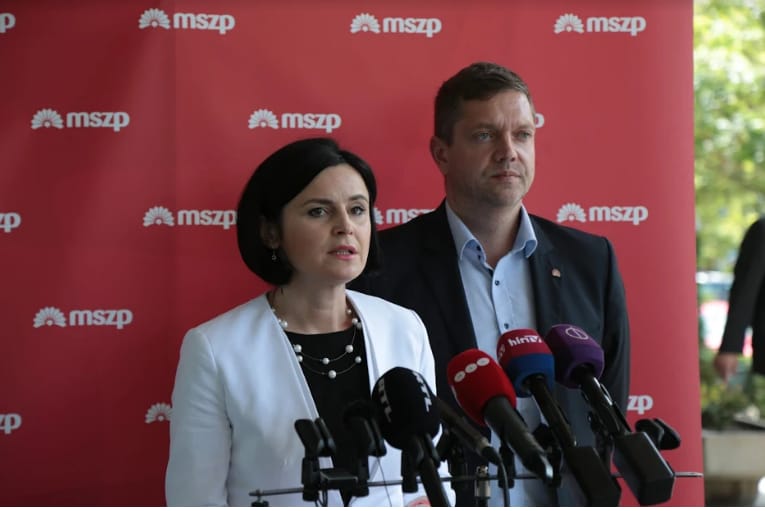 Föld alatt a mozgalom - videó az MSZP választmányi üléséről