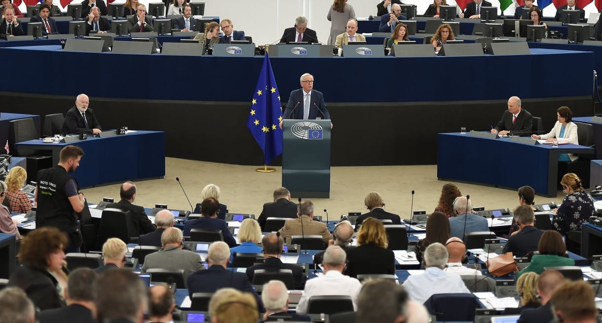 Megy az adok-kapok: megint üzent Brüsszelnek a magyar kormány