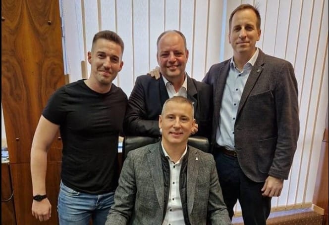 Két szombathelyi MSZP-st is leigazolt a DK