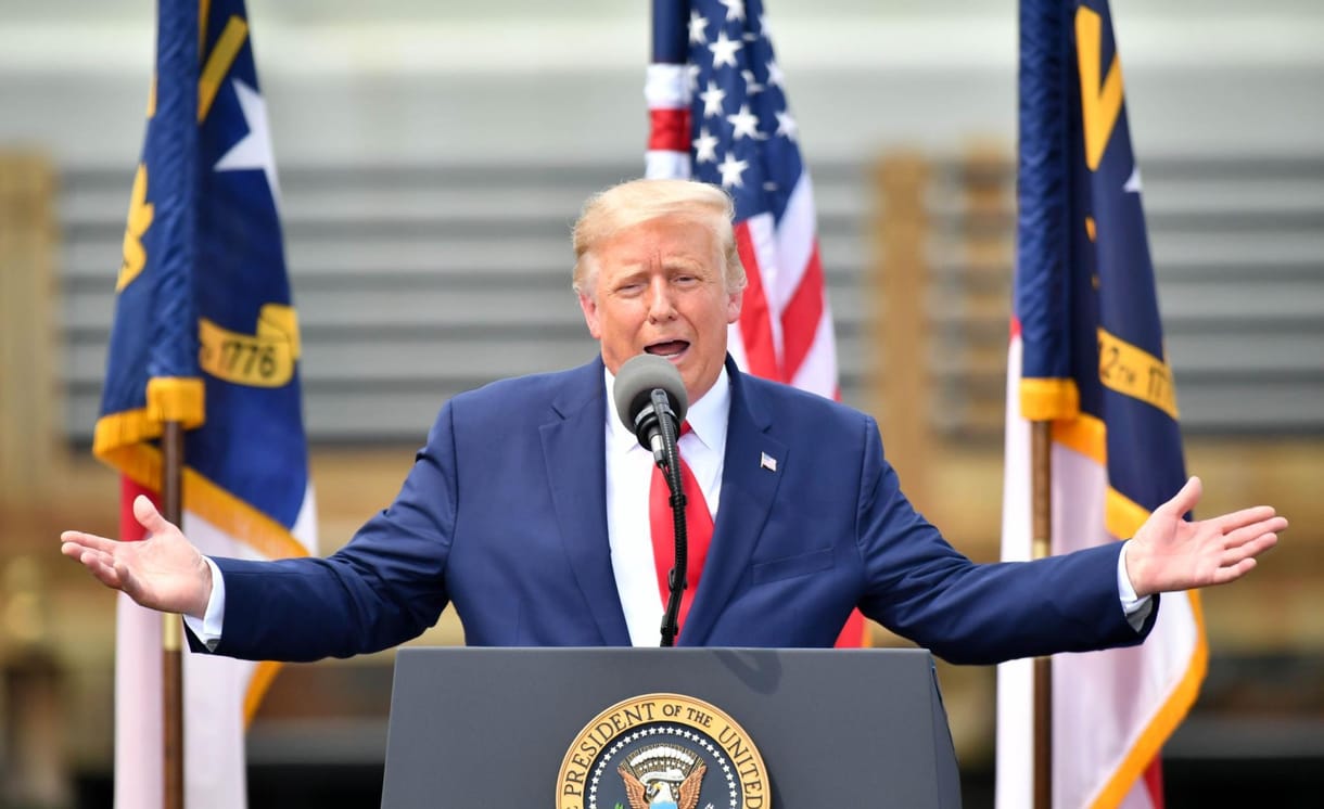 Trump Washingtonba hívta Szijjártót