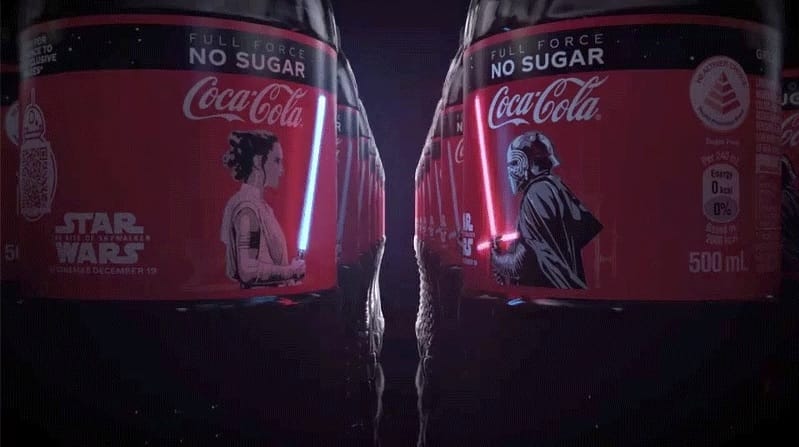Kijelzőt rak a kólásüvegekre a Coca-Cola az új Csillagok háborúja miatt