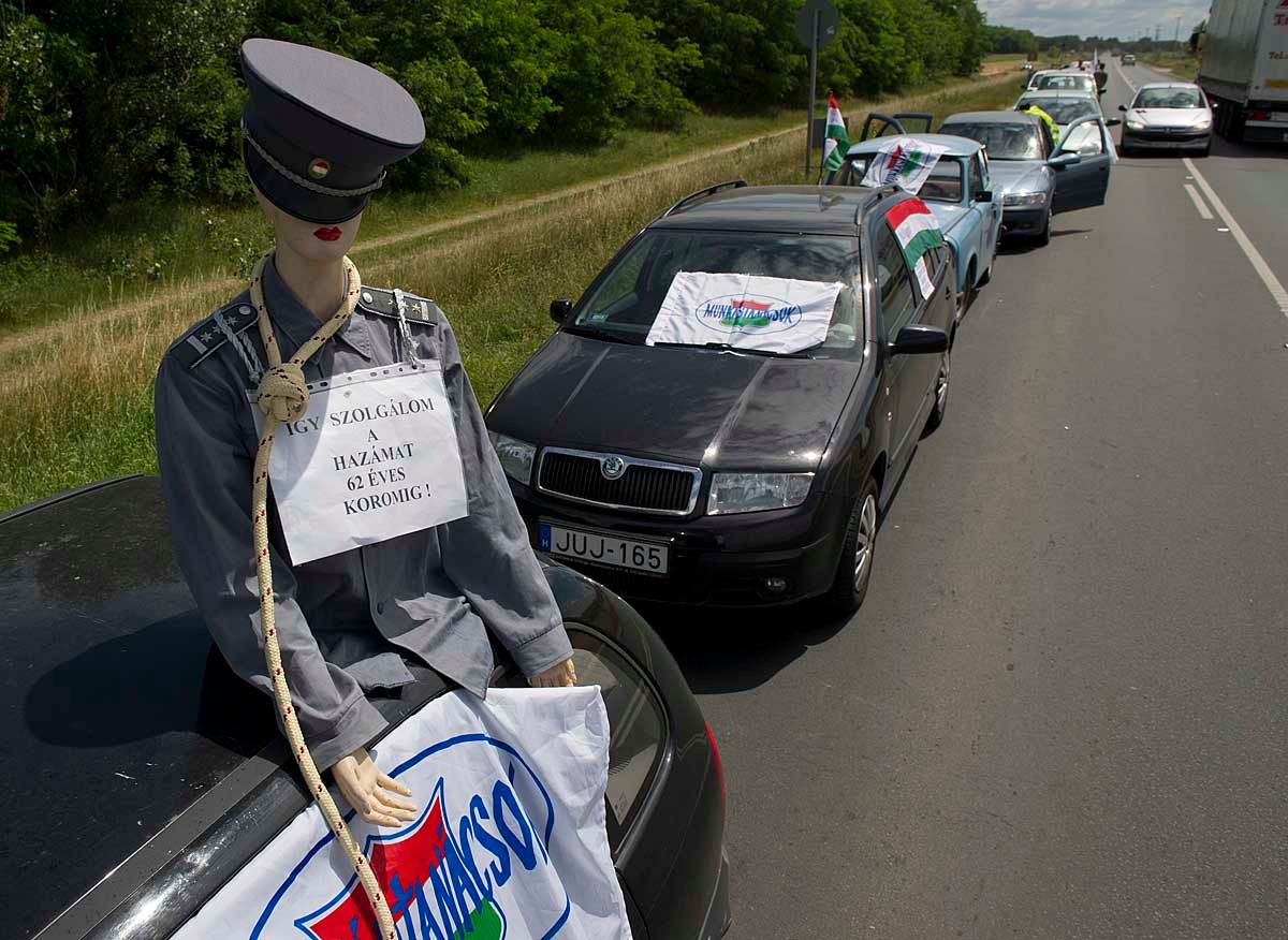 Útlezárásokkal demonstrál a Liga pénteken 