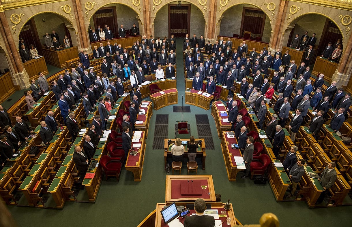 A Fidesz és a Jobbik egy nap alatt kinyírta a korrupcióellenes népszavazást