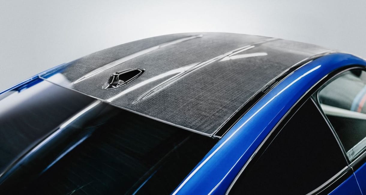 Karbon helyett lenrost tetőt kapnak az igazán sportos BMW-k