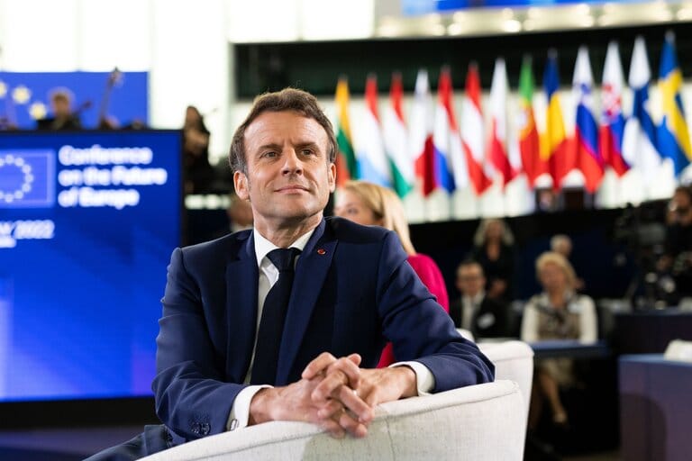 Macron szerint Putyin alapvető hibát követett el