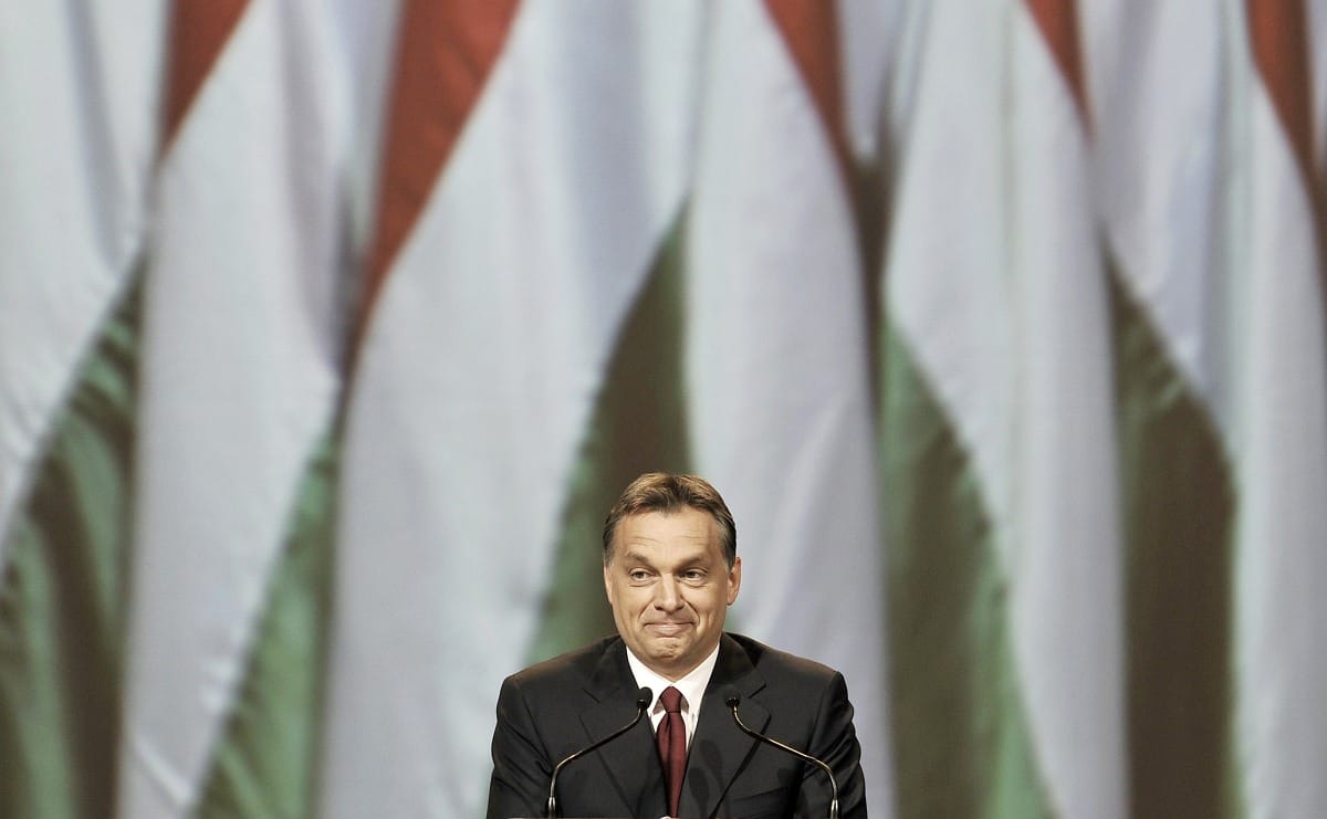 Orbán egyetért a bankokkal: örüljenek a devizahitelesek az árfolyamgátnak