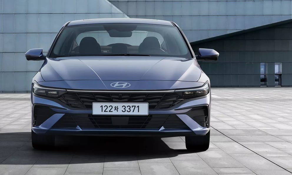 Megújult a Hyundai szedánja, az immár okosórával is nyitható Elantra
