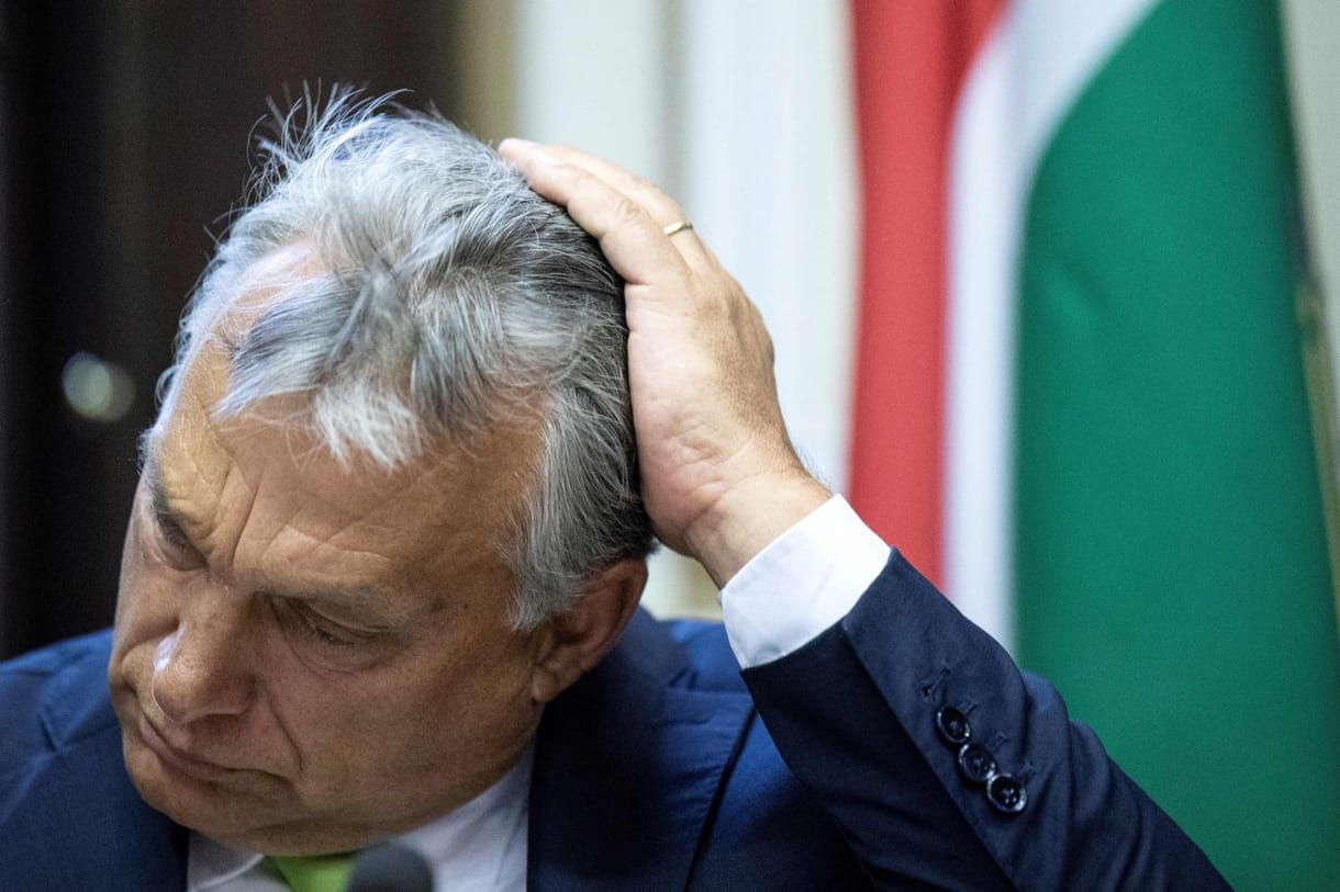 Orbán repülőzésének töredékéért mondott le egy államtitkár a ballib időszakban