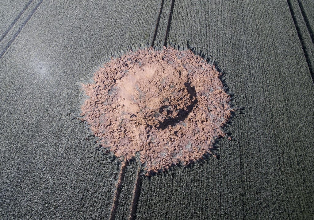 Óriási krátert hagyott maga után egy felrobbant világháborús bomba Németországban – fotók