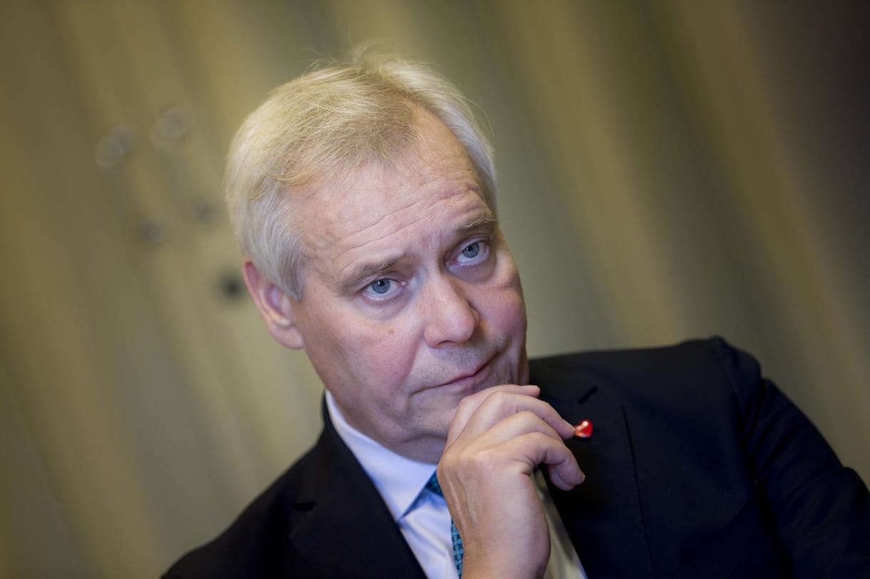 Belebukott a postások sztrájkjába a finn miniszterelnök