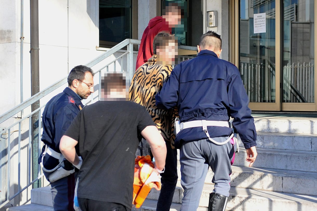 Túlélő diákok: Nem volt fáradt a sofőr