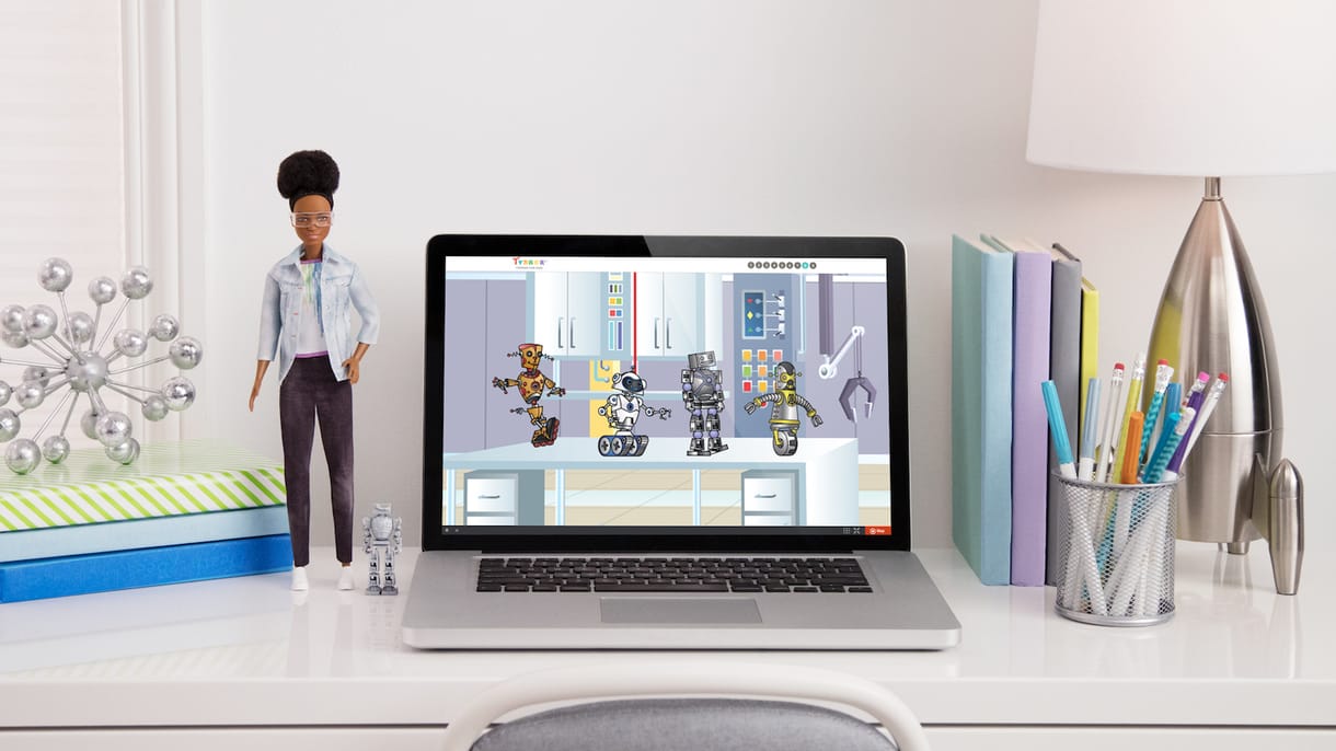 Ilyen Barbie baba még sosem volt, de már nagyon itt volt az ideje: itt a programozó Barbie