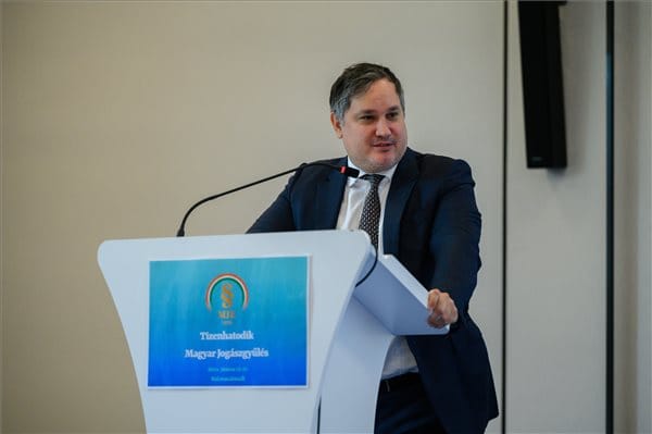 Beavatkozna a kormány a fix áras áramszerződésekbe