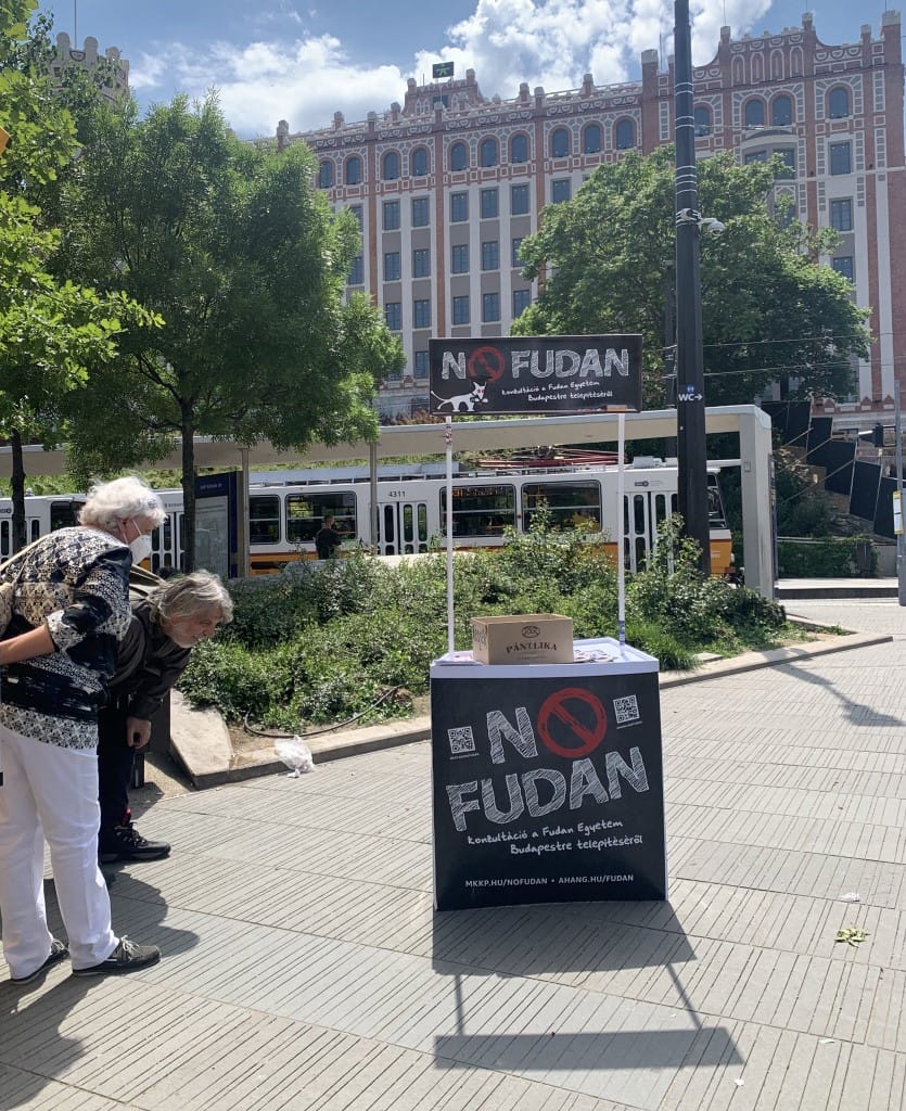 Az NVI állítja, hogy nem céljuk nehezíteni az ellenzék aláírásgyűjtését, sőt, korábban adják ki nekik a kért íveket