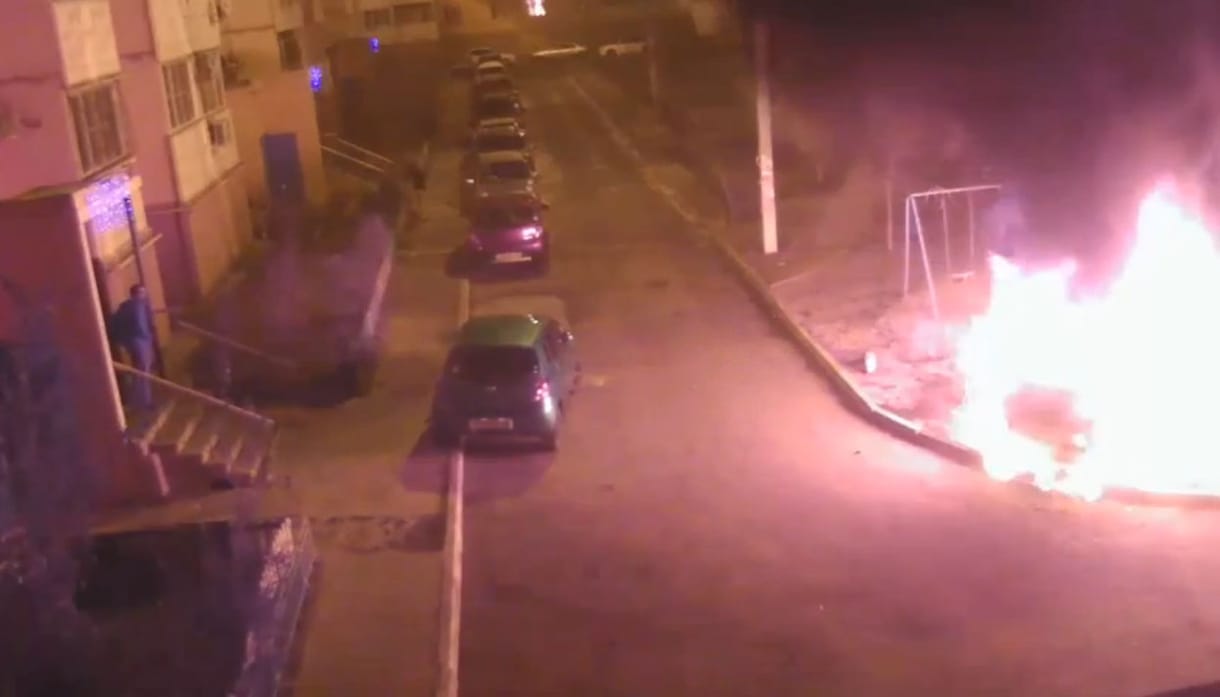 Gyújtogatók végeztek ki egy X6-os BMW-t Oroszországban – videó