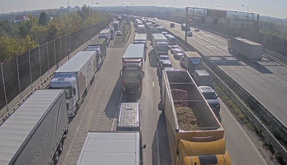 Nyolc kilométeres a sor az M0-son Dunaharasztinál
