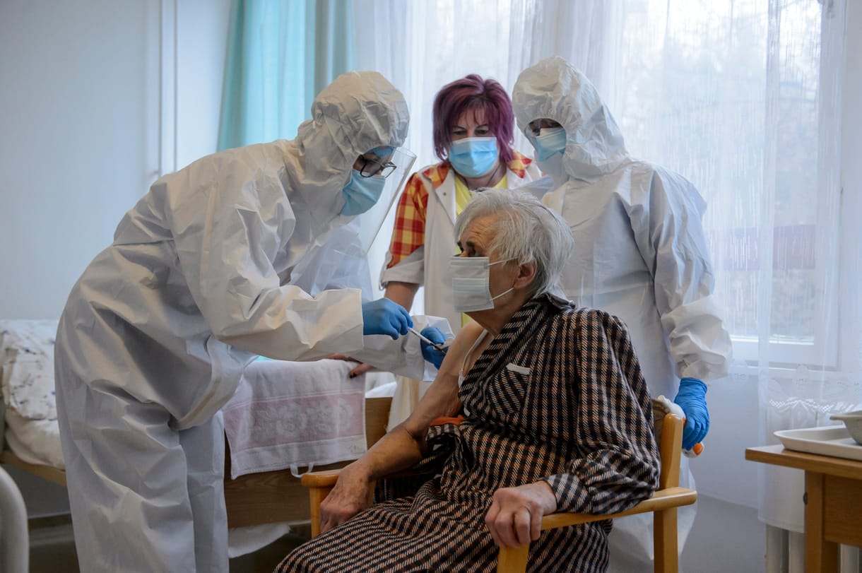 Berobbant a kiskunhalasi szociális otthonban a vírus, mielőtt az oltás odaért volna
