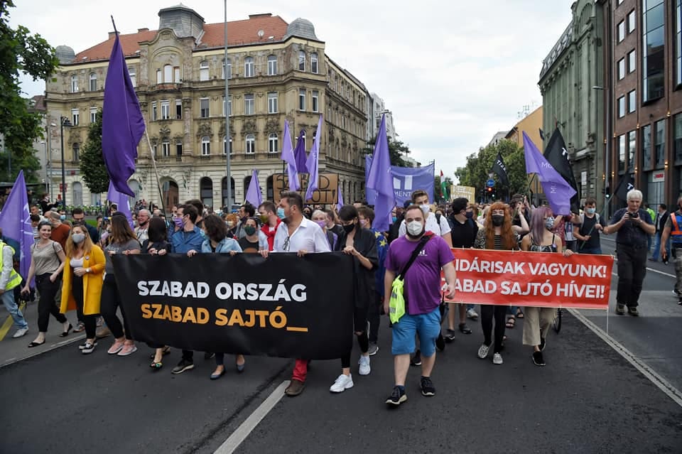 A világ az Index után: összefogás vagy halál