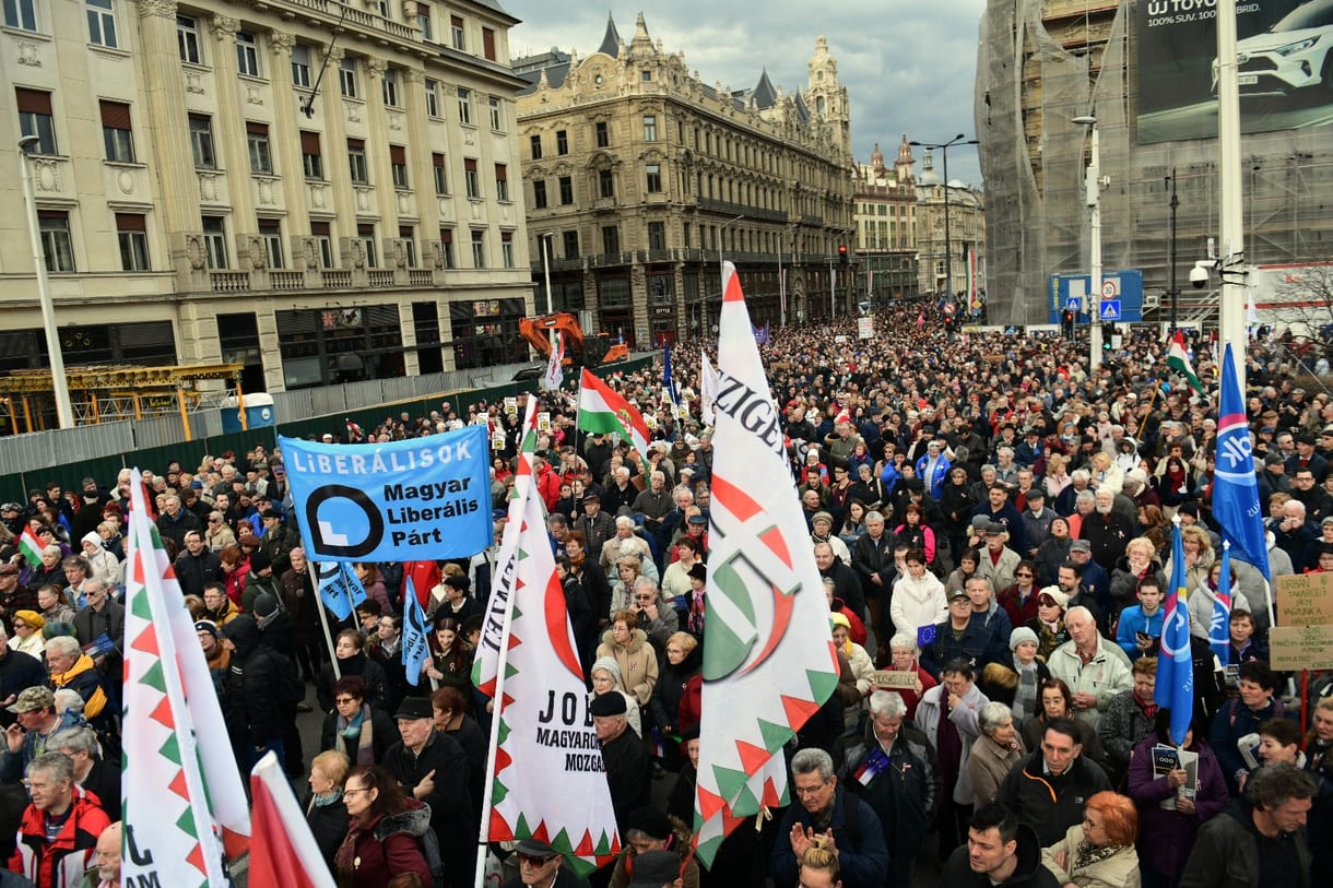 A Múzeumkerttől a Kunigundáig - így ülte meg a politika március 15-öt (galéria)