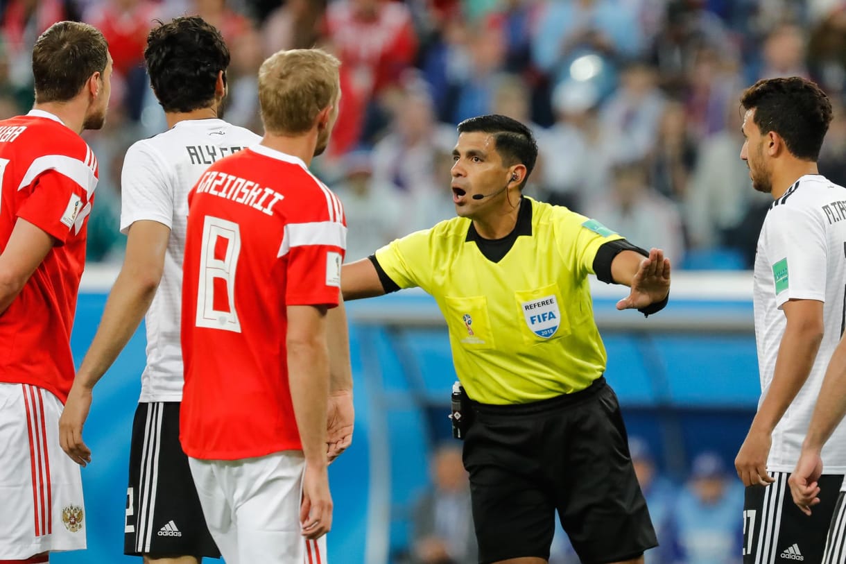 Felnyomott egy bírót Egyiptom a FIFA-nál